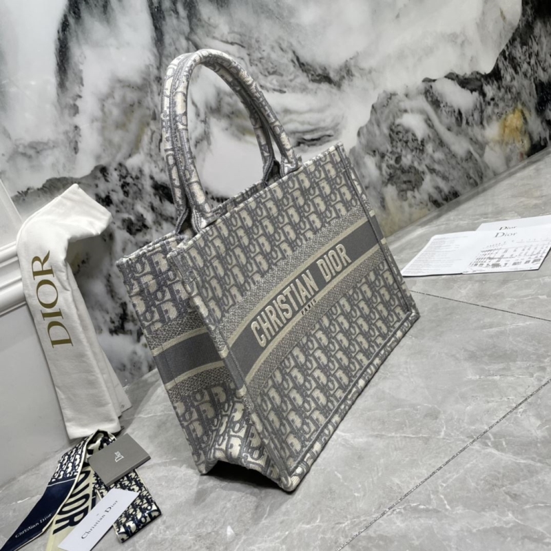 Dior Shopping Bags